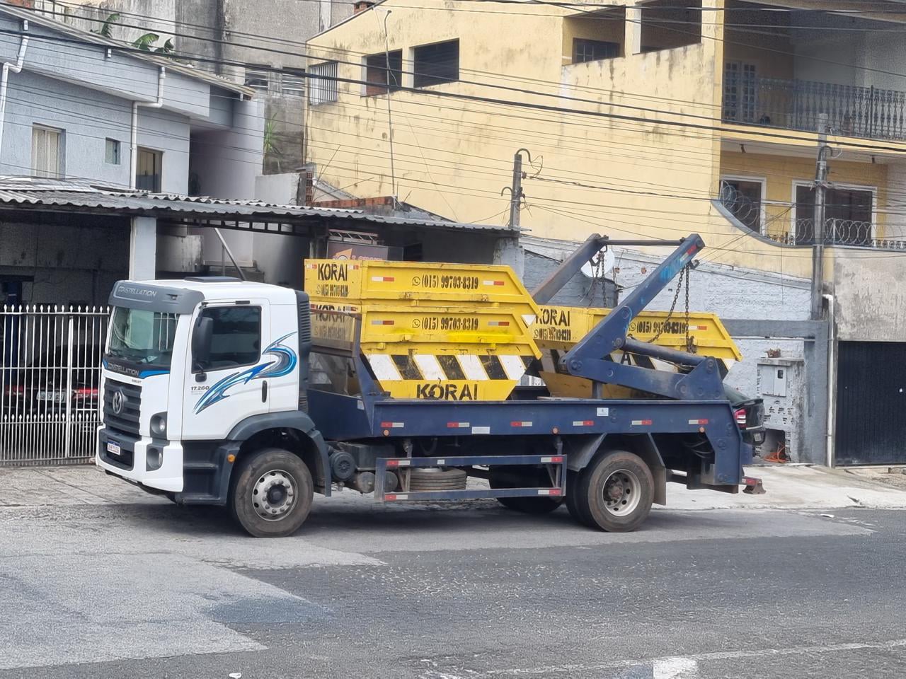 Caçambas korai